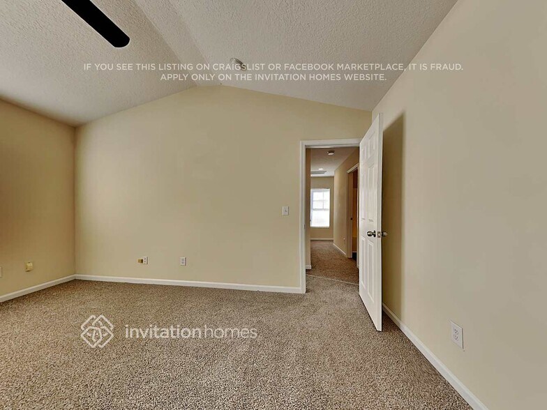 Building Photo - 1422 Moondance Ln