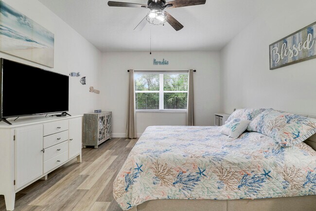 Building Photo - 8301 Mulligan Cir