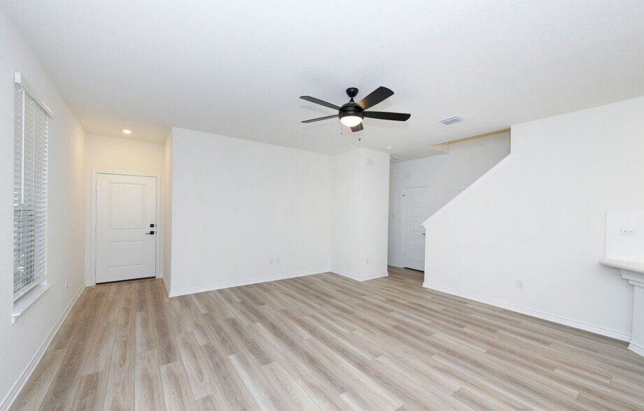 Building Photo - 10643 Military Dr W