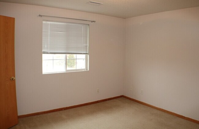 Building Photo - $1,125 | 2 Bedroom, 1 Bathroom Condo | No Pets | Available for an April 16th, 2026 Move In!*