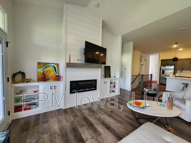 Building Photo - 114 Dogwood Ln