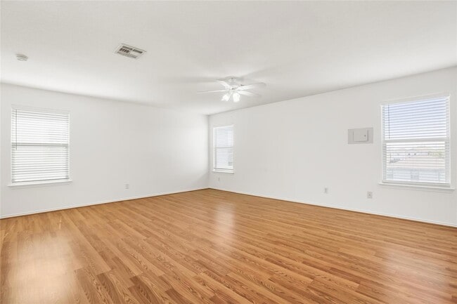 Building Photo - 2010 Ashberry Trail