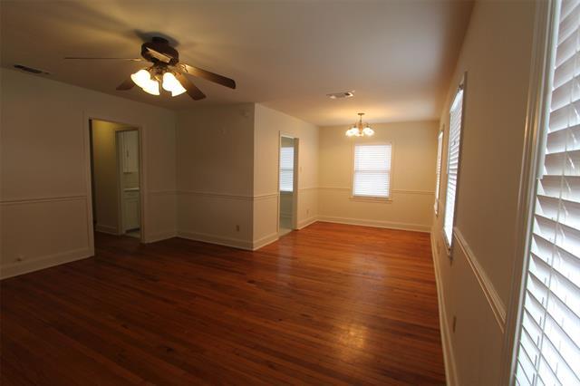 Building Photo - 3224 Sandage Ave