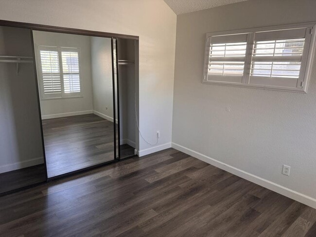 Building Photo - 4629 Villas Ct