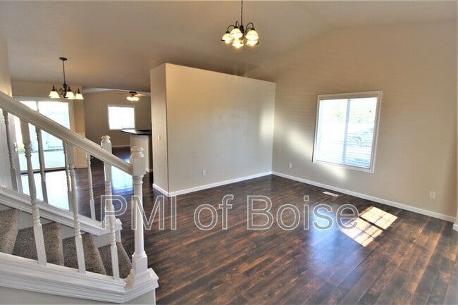 Building Photo - 6480 E Shellbrook Dr