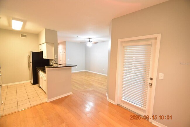 Building Photo - 1810 E Palm Ave