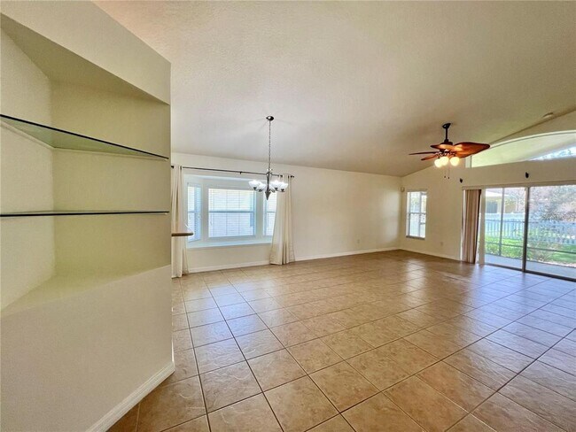 Building Photo - 1039 Willow Branch Dr