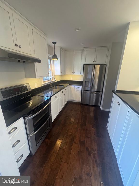 Building Photo - 2150 Harvest Dr