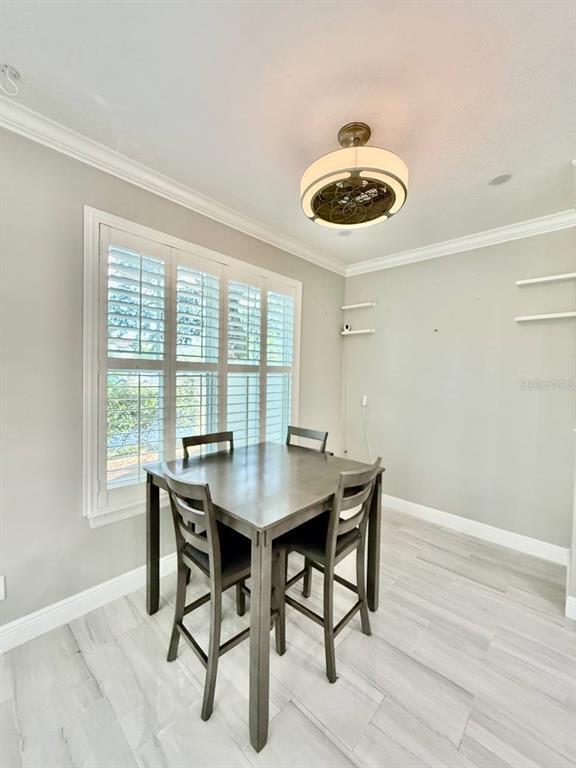 Building Photo - 505 S Tampania Ave