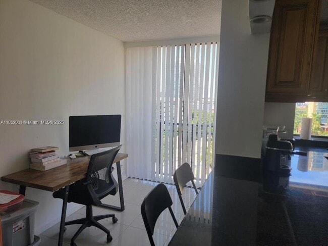 Building Photo - 2 bedroom in Sunny Isles Beach FL 33160
