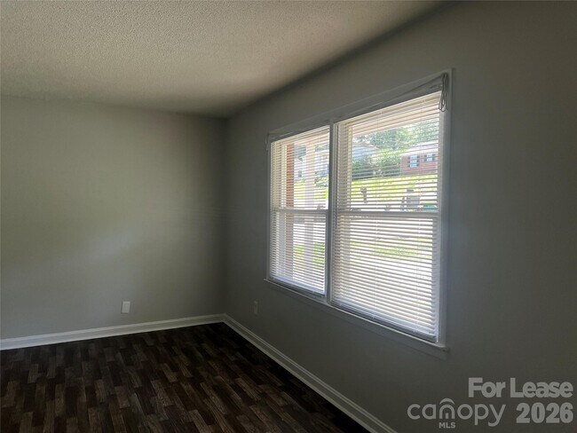 Building Photo - 430 Westham Ridge Rd