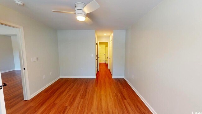 Building Photo - 1000 Pembroke Ct
