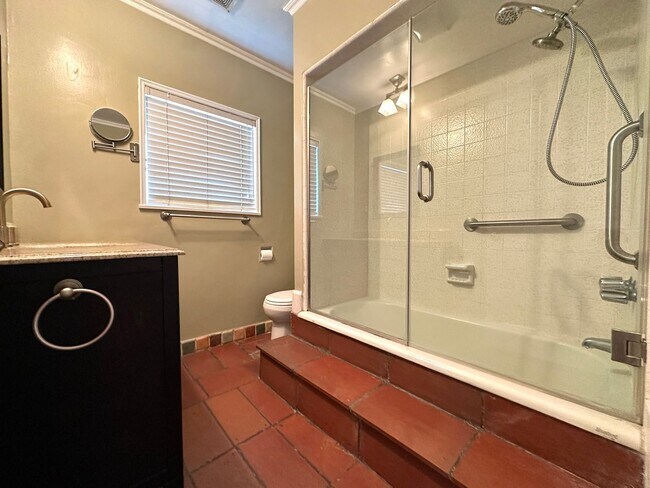 Building Photo - 6233 Commodore Sloat Dr