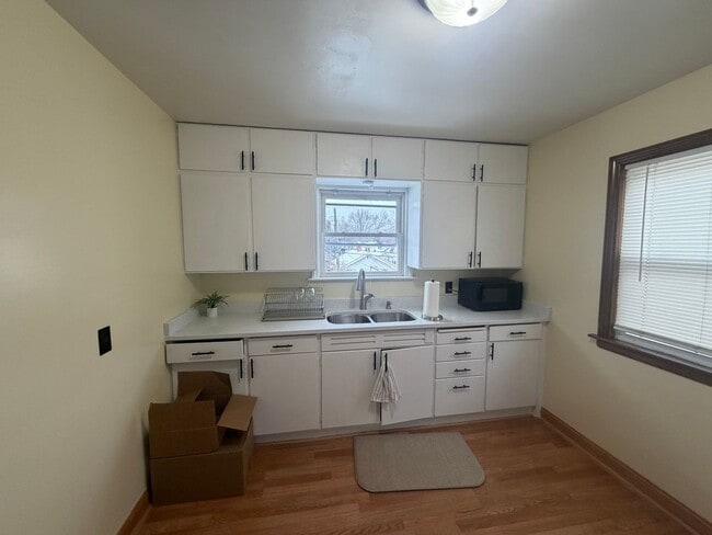 Building Photo - 1725 Randolph Ave