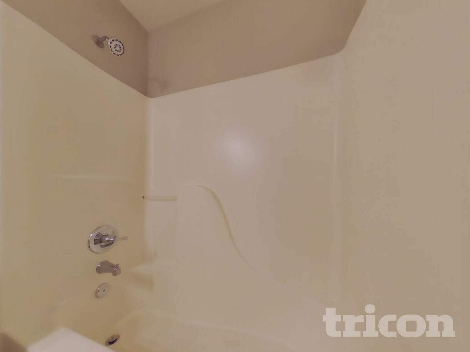 Building Photo - 1679 Long Lake Dr