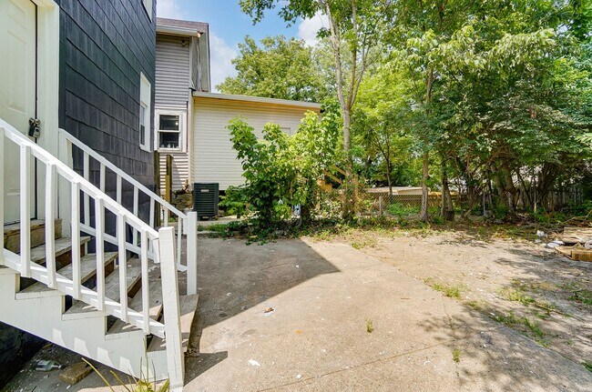 Building Photo - Spacious Four Bedroom in Cincinnati!