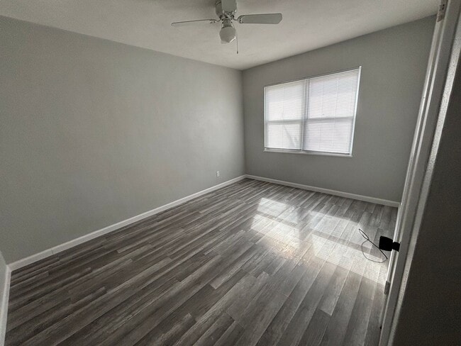 Building Photo - Section 8 welcome