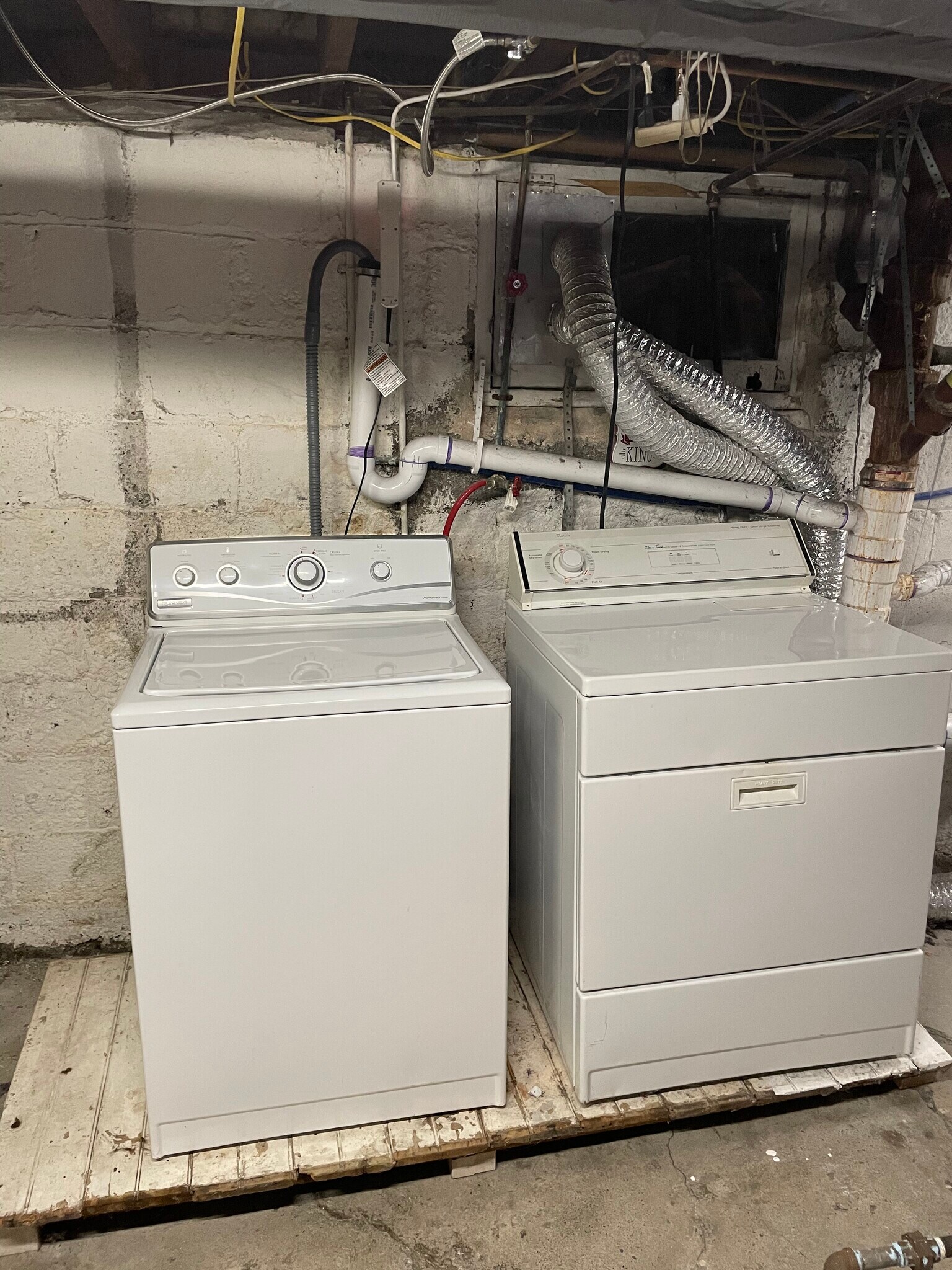 Apt 2 Washer and Dryer - 55 Ryckman Ave