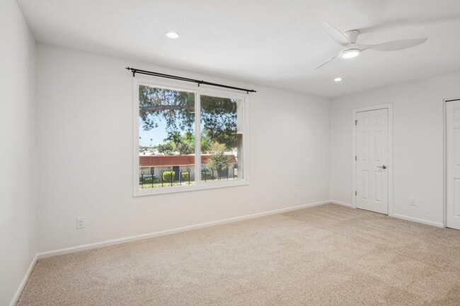 Building Photo - 5111 N 83rd St