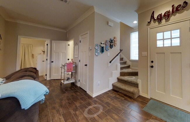 Building Photo - 1112 Oney Hervey Dr