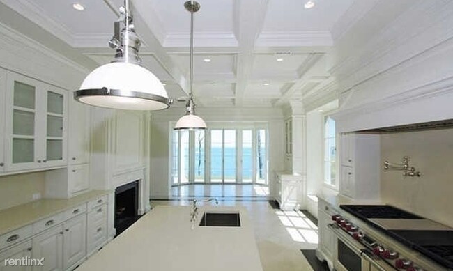 Building Photo - 7 br, 5 bath House - 7 Sea Crest Dr