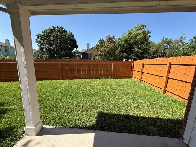 Building Photo - 645 Arrowood Pl