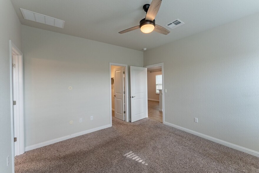 Building Photo - 8209 McKamy Dr