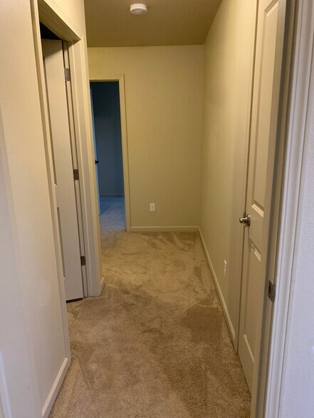 Building Photo - 3025 17th Ave W