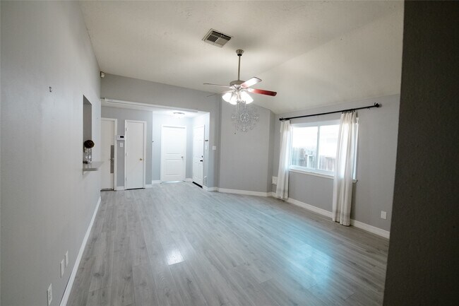 Building Photo - 18306 Campbellford Dr