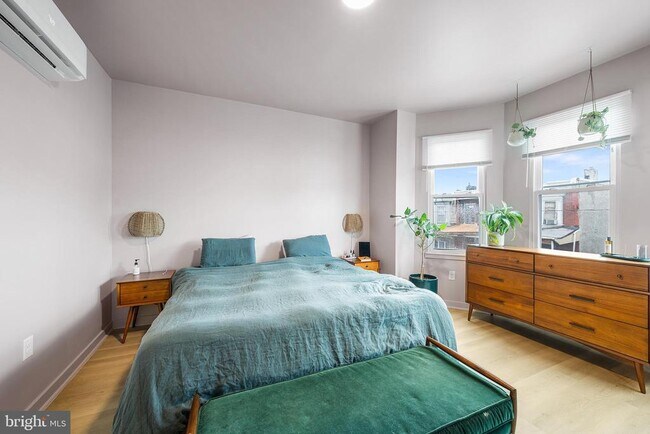 Building Photo - 5426 Irving St