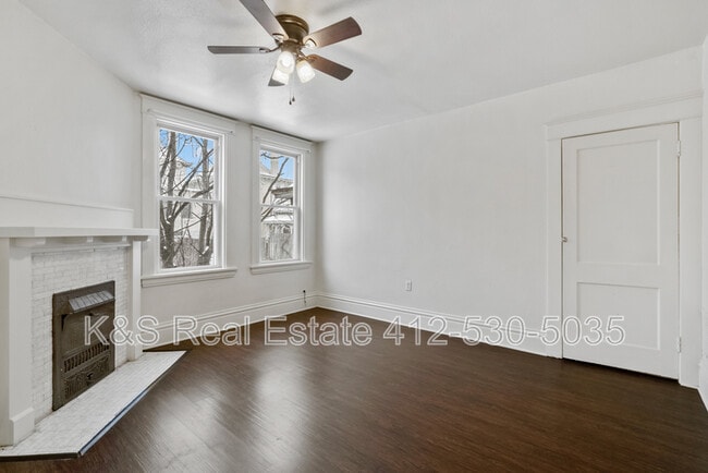 Building Photo - 439 Kingsboro St