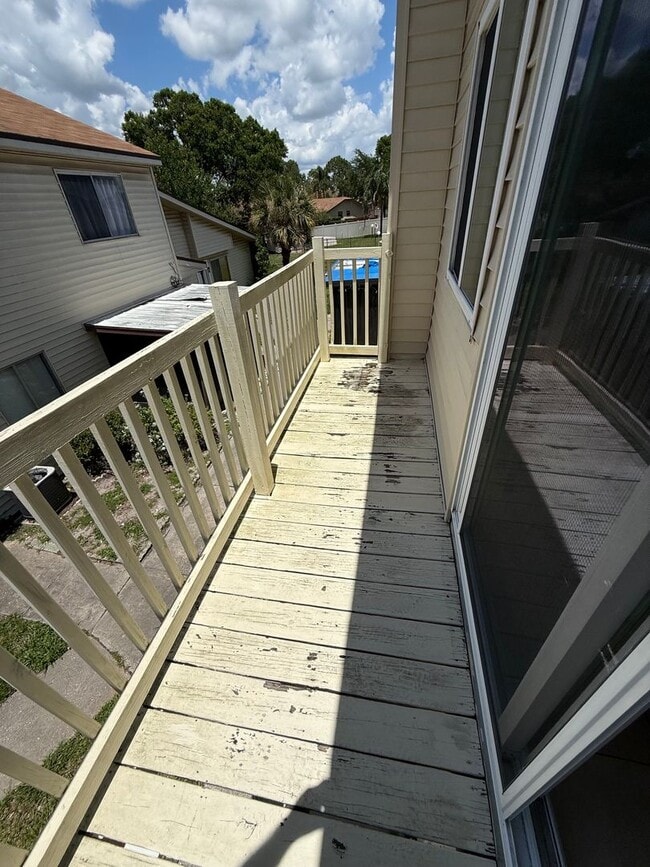 Building Photo - 1001 Spring Meadow Dr
