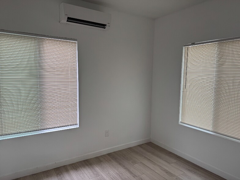 Building Photo - 532 Cesar E. Chavez Pkwy