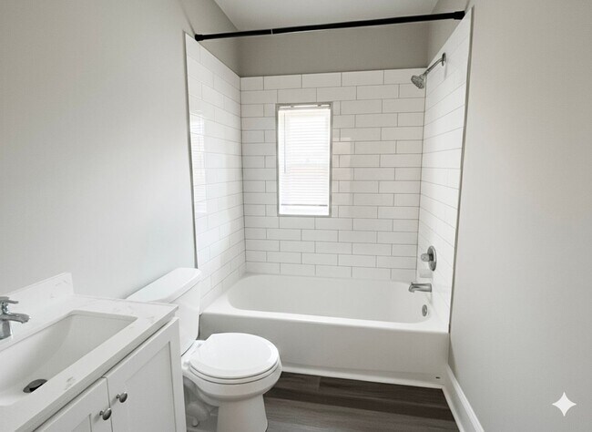 Building Photo - Furnished 1-Bedroom Condo in Fairfax Villa...