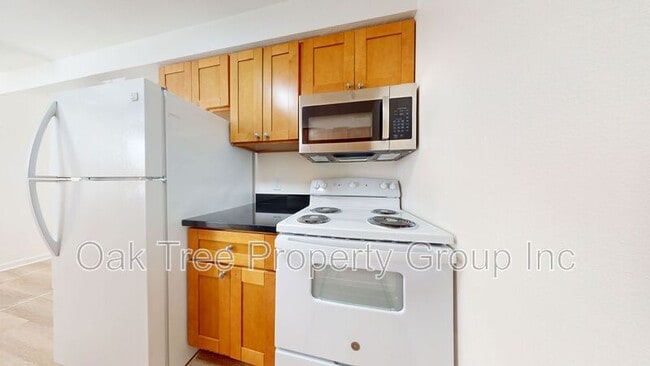 Building Photo - 620 G St