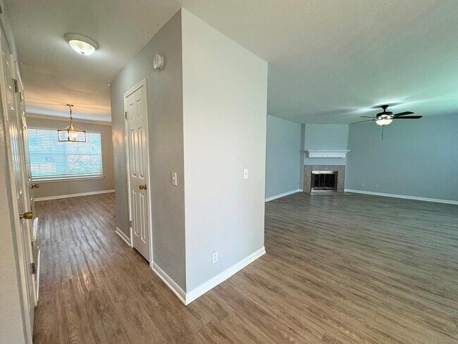 Building Photo - 1009 Rutgers Dr