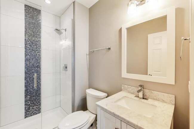 Building Photo - 10 N Dryden Pl