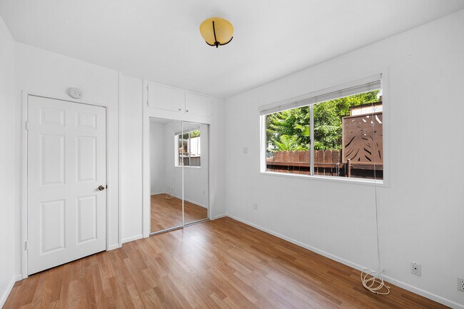 Building Photo - 10202 Mount Gleason Ave