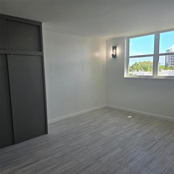 Building Photo - 505 E Dania Beach Blvd