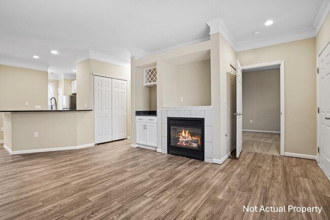 Building Photo - 5080 Vail Pine Pl