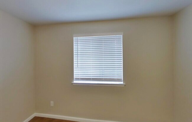 Building Photo - Beautiful Home Ready For Rent!