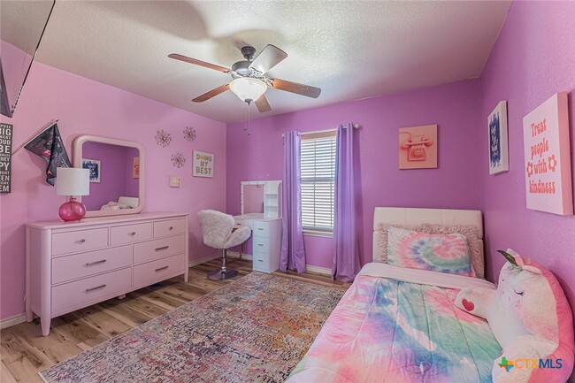 Building Photo - 4011 Salt Fork Dr
