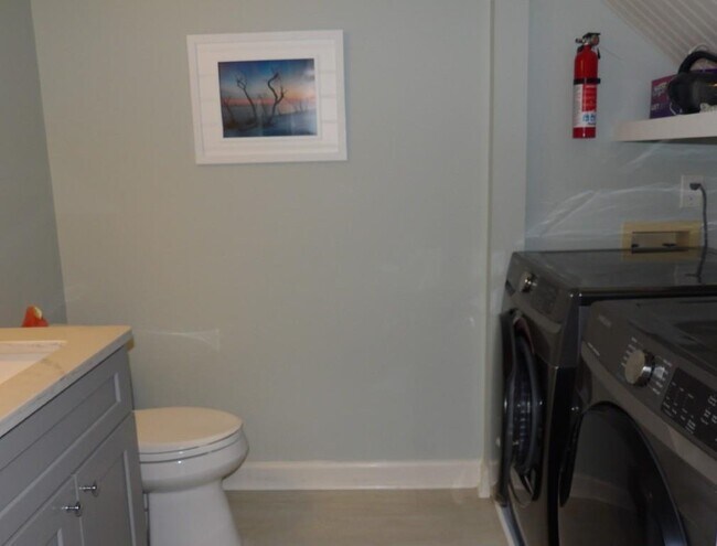 Building Photo - 4396 Baldwin Ave