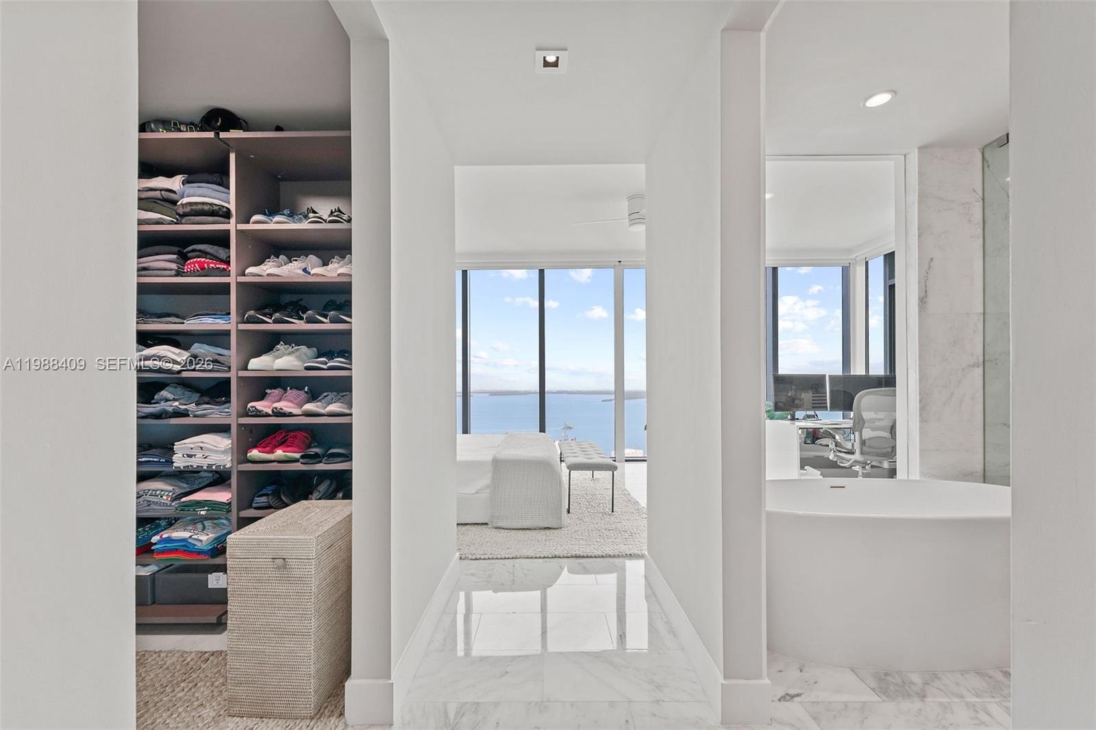 Building Photo - 1451 Brickell Ave