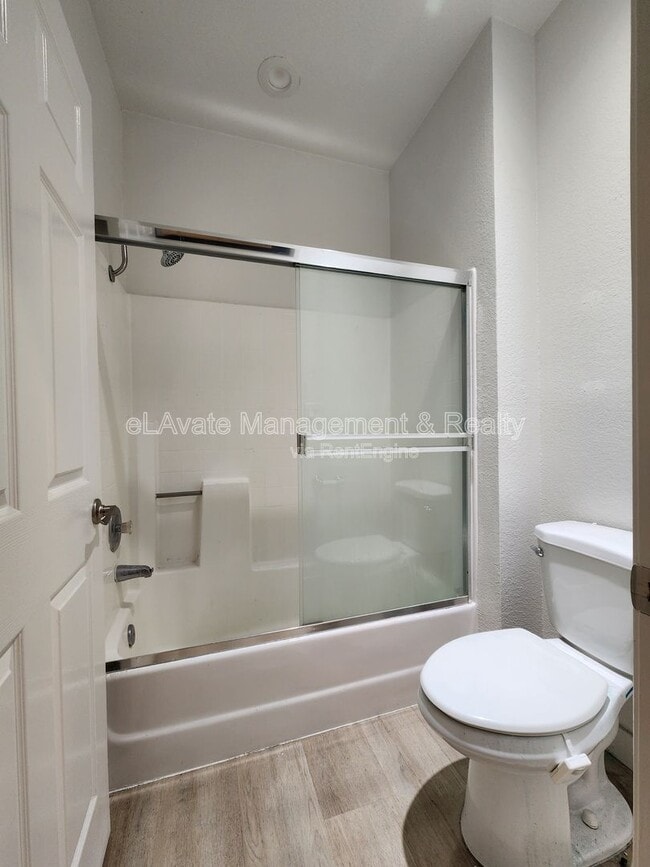 Building Photo - 14625 Dickens St