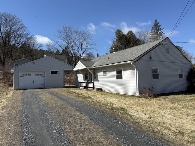 Building Photo - 43 Pleasant View St