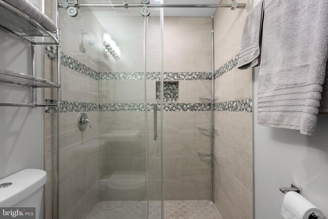 Building Photo - 1275 Oates St NE