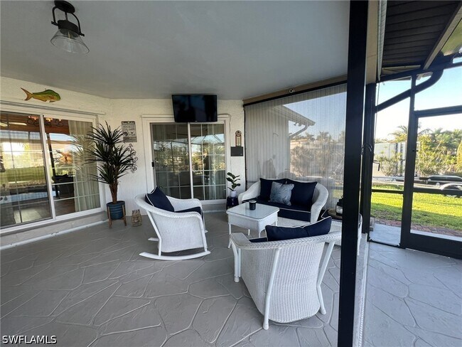 Building Photo - 20680 Park Pl