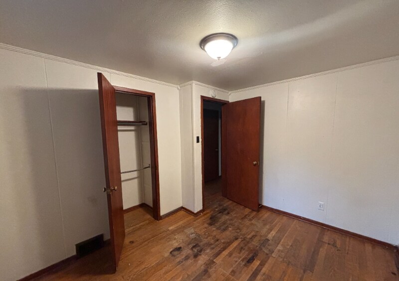 Building Photo - 259 Mary Ellen Dr