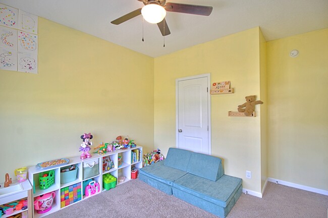 Building Photo - 50 Sunflower Cir NE
